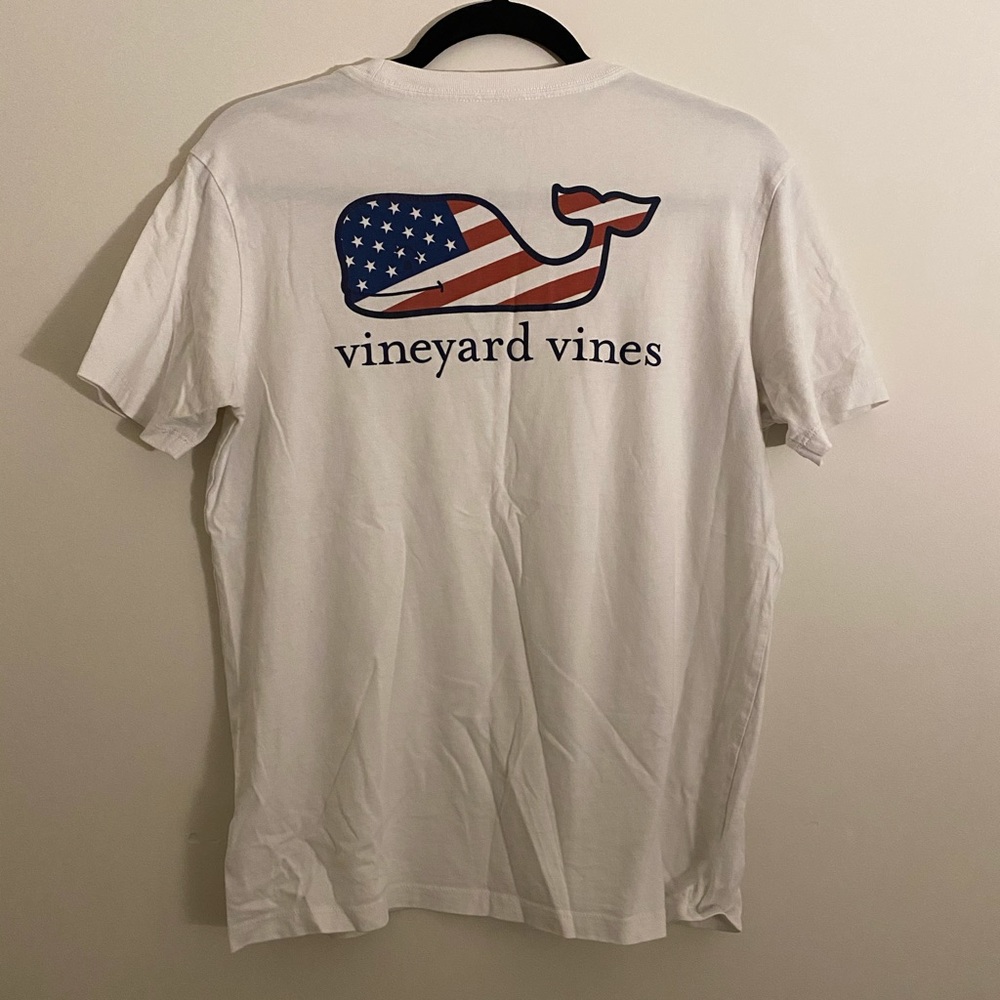 Vineyard vines tee 4th of July (boys L)